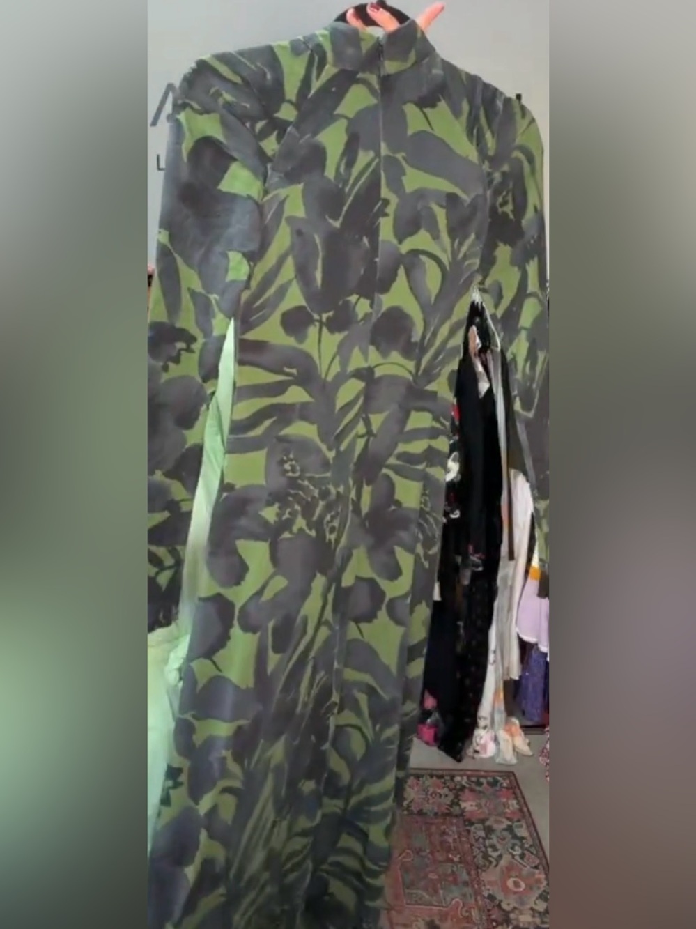Green Speculus Dress, Untitled in Motion, Size XS - Picture 8 of 9